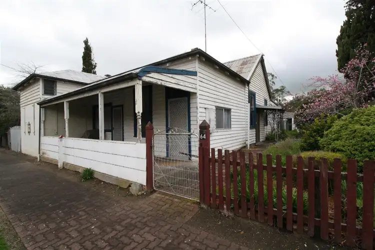 64 Wallace Street, Apsley VIC 3319