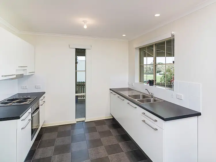 Fifth view of Homely house listing, 6 Golflinks Road, Lobethal SA 5241