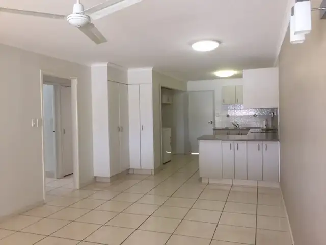 1, 23 Murphy Street, Point Vernon QLD 4655