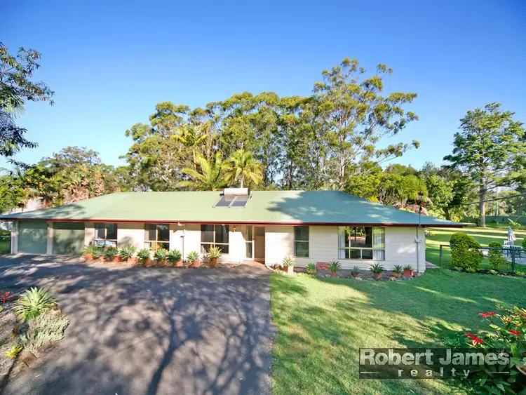 21 Dela Court, Cooroibah QLD 4565