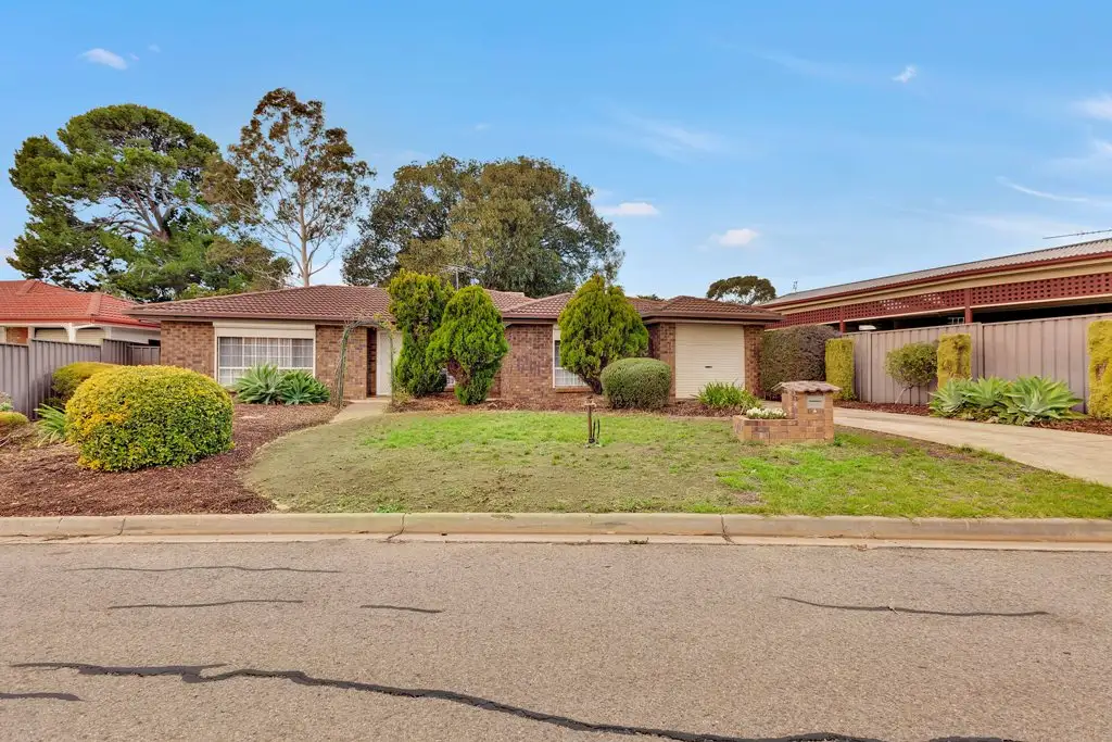 Main view of Homely house listing, 4 Haymaker Court, Morphett Vale SA 5162