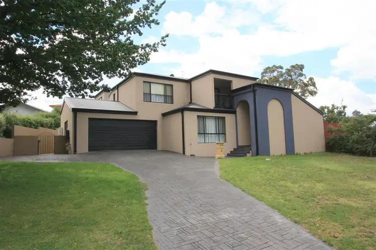 2/11 MASSIE STREET, Cooma NSW 2630