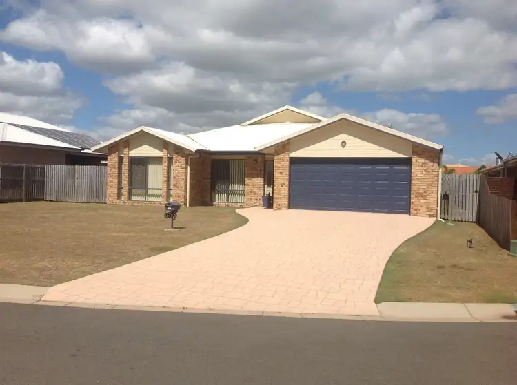 8 Kirriemuir Court, Kawungan QLD 4655