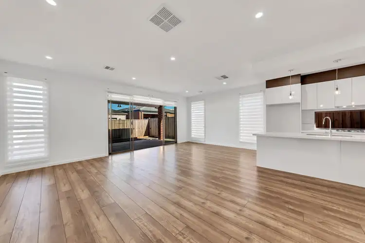 14 Chambly Drive, Mickleham VIC 3064