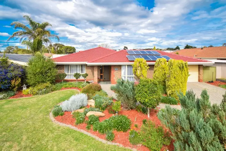 7 Delamere Avenue, Woodcroft SA 5162