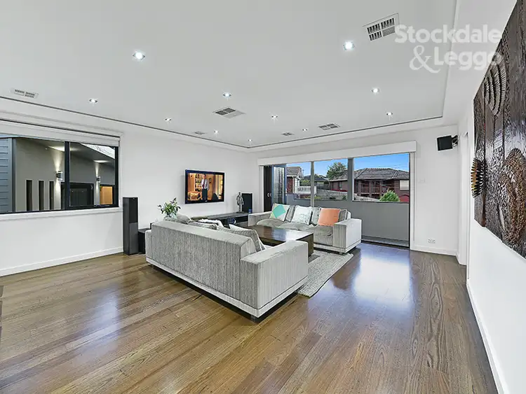 Sixth view of Homely house listing, 11 Reeves Close, Gladstone Park VIC 3043