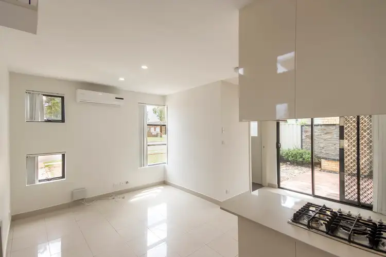 Fourth view of Homely house listing, 5/21-23 McLachlan Avenue, Long Jetty NSW 2261