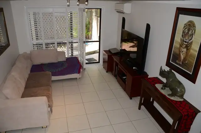 2/23 'Danna Lodge' Britannia Avenue, Broadbeach QLD 4218