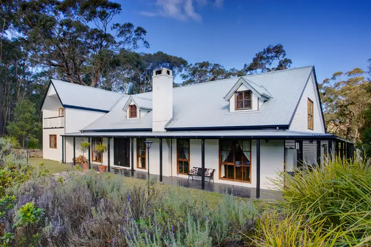 11 Casuarina Crescent, Fitzroy Falls NSW 2577
