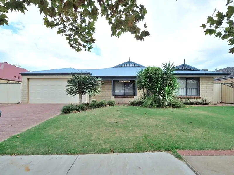 Main view of Homely house listing, 40 Arpenteur Drive, Baldivis WA 6171
