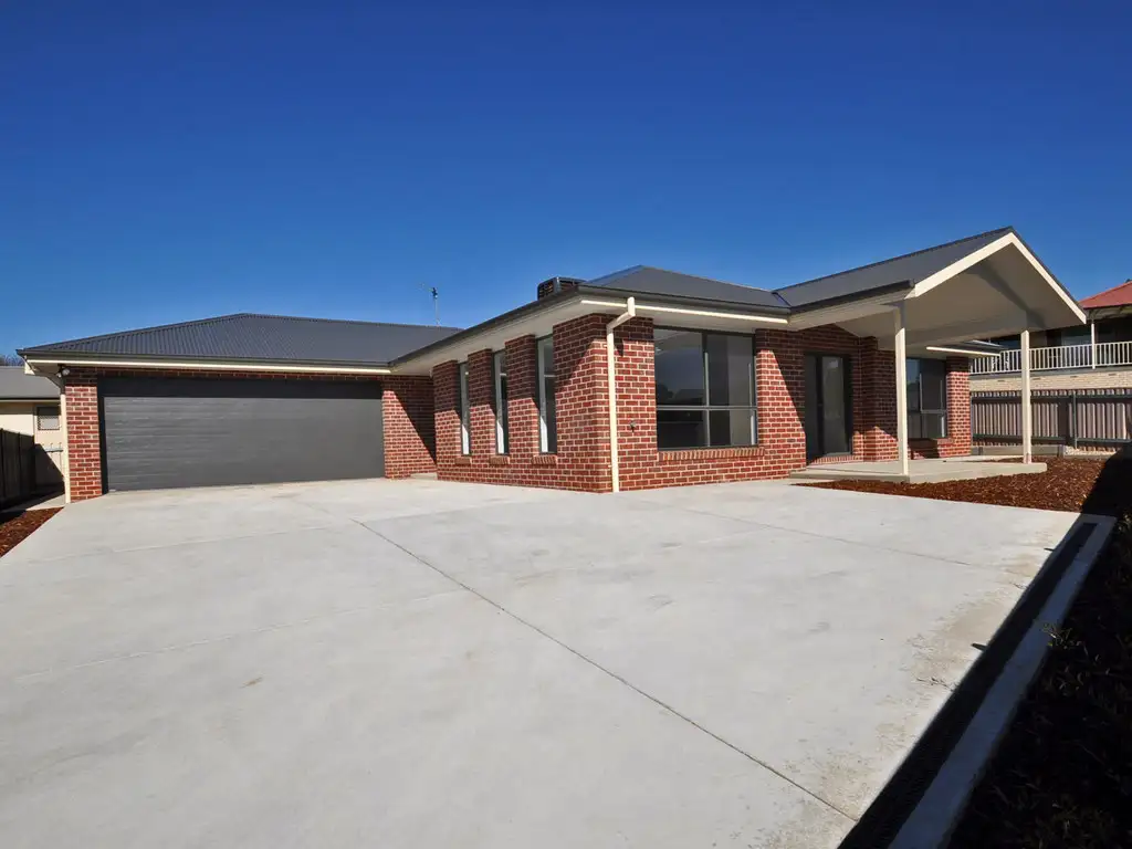 Main view of Homely townhouse listing, 2/4 John Potts Drive, Junee NSW 2663