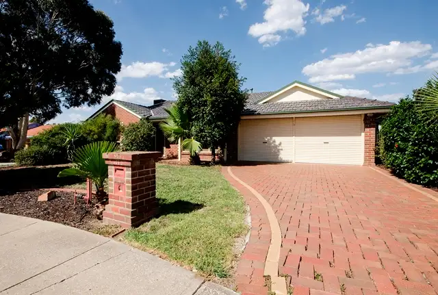 Second view of Homely house listing, 10 Indigo Close, Wodonga VIC 3690