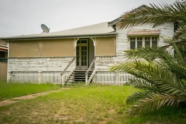34 NORTHERN ROAD, Roma QLD 4455