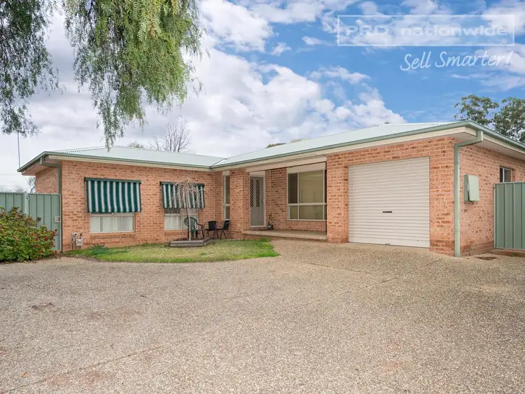 Main view of Homely unit listing, 2/396 Lake Albert Road, Lake Albert NSW 2650