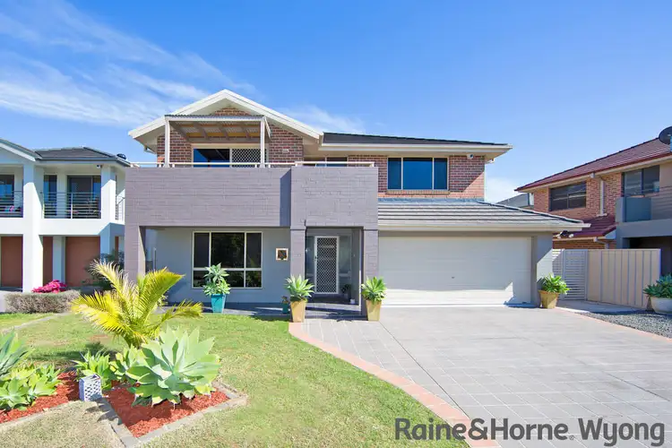 8 Waterside Drive, Woongarrah NSW 2259
