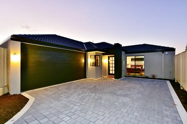 11a Farmfield Way, Morley WA 6062