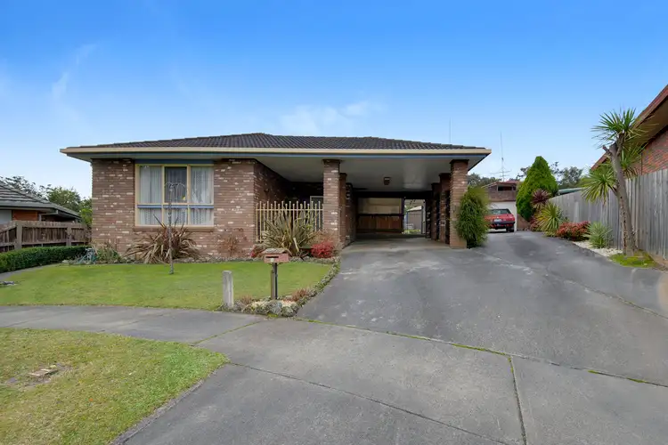 7 Cobb Court, Newborough VIC 3825