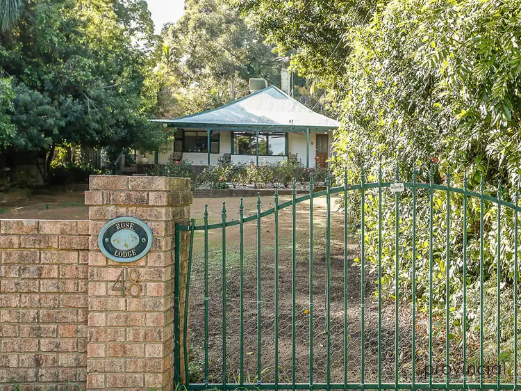 48 Davies Crescent, Gooseberry Hill WA 6076