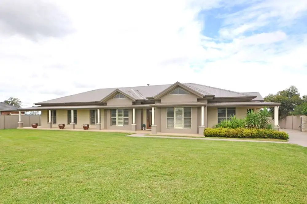 Main view of Homely house listing, 11 Alloway Circuit, Largs NSW 2320