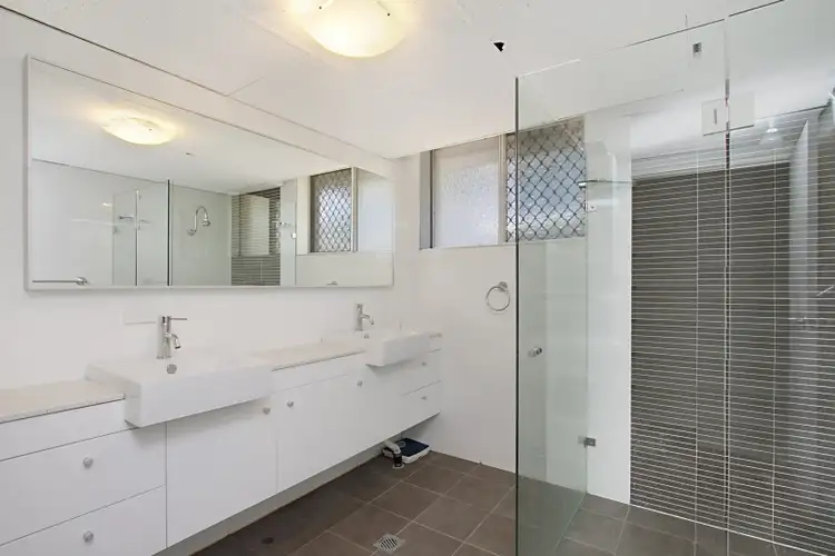 Fifth view of Homely unit listing, 3/280 'Blue Pacific' Hedges Avenue, Mermaid Beach QLD 4218