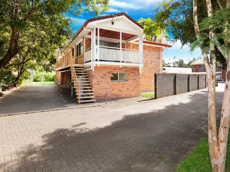 Main view of Homely unit listing, 2/9B Woodford Street, Holland Park West QLD 4121