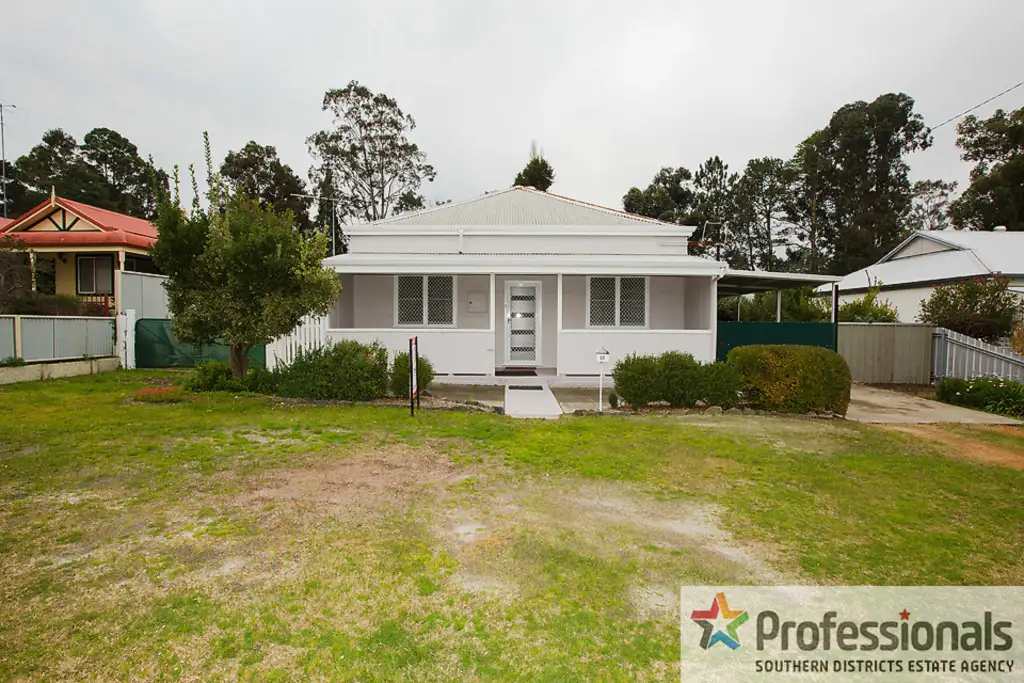 Main view of Homely house listing, 32 Hutton Street, Collie WA 6225