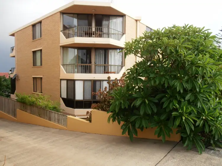 1 / 10 Rutledge Street, Coolangatta QLD 4225