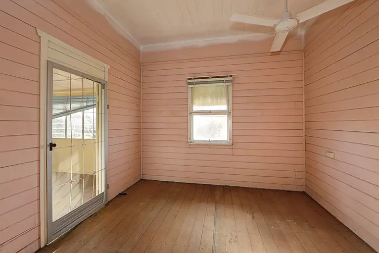Fifth view of Homely house listing, 8 Wesche Street, Thabeban QLD 4670