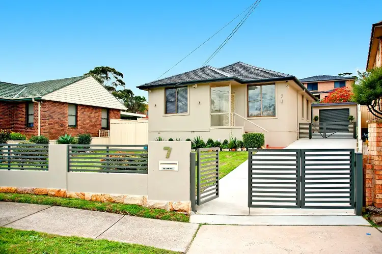 7 Hastings Avenue, Chifley NSW 2036