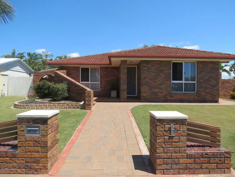 1 Kentia Court, Kawungan QLD 4655