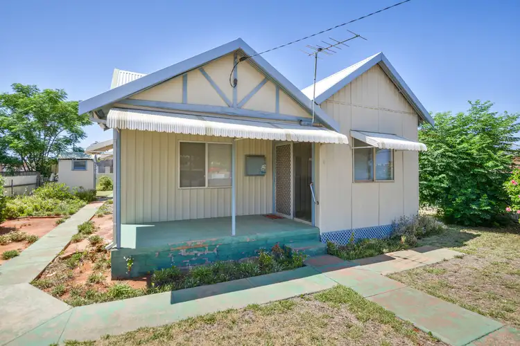 8 Oberthur Street, South Kalgoorlie WA 6430