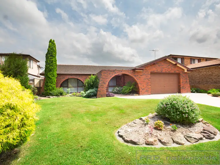5 Houston Avenue, Tenambit NSW 2323