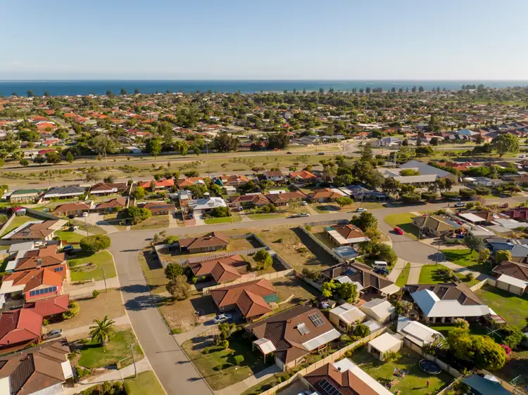 15 Campbell Way, Rockingham WA 6168