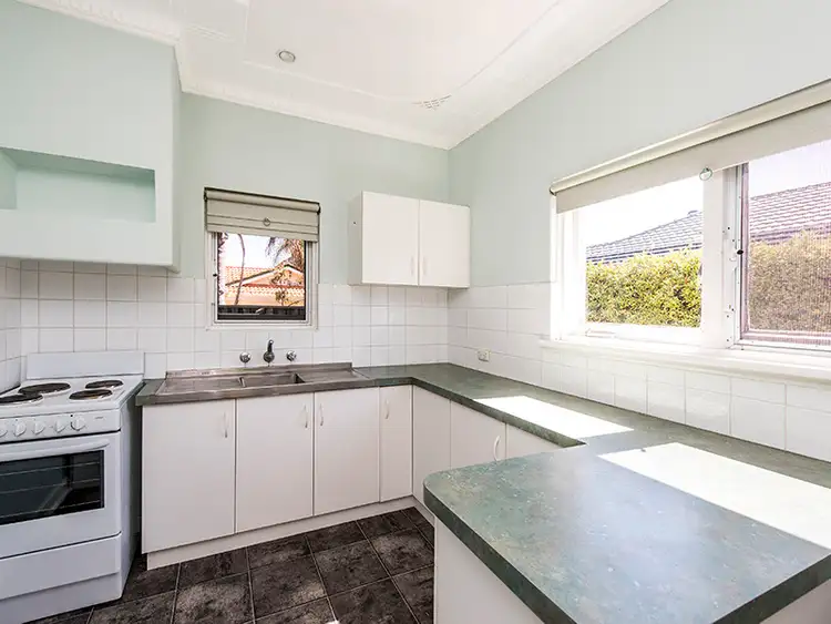 Seventh view of Homely house listing, 112 Kitchener Road, Alfred Cove WA 6154