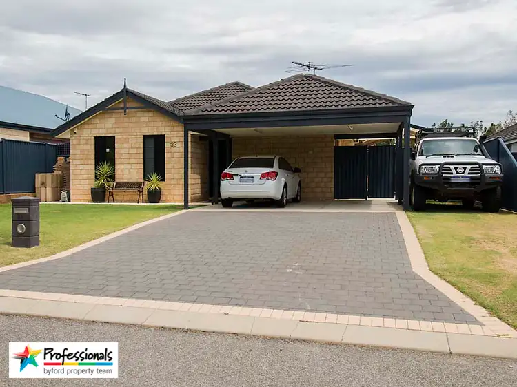 33 Araucaria Boulevard, Byford WA 6122