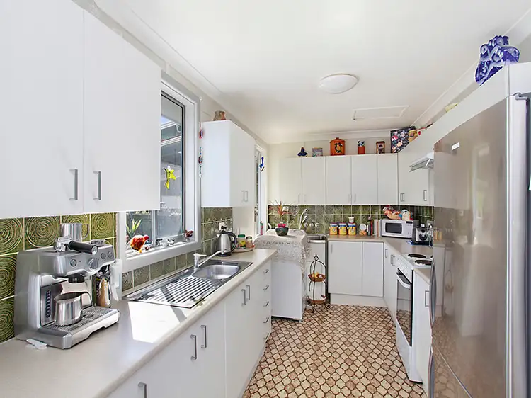 Third view of Homely house listing, 3 Tomlin Place, Swansea NSW 2281