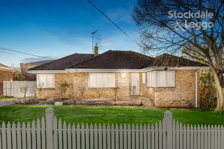 28 Oakhill Road, Mount Waverley VIC 3149