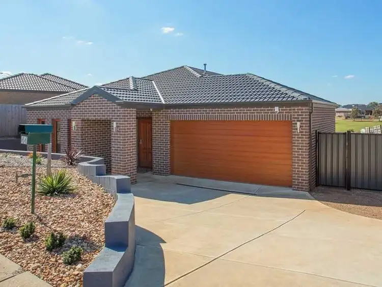 44 Gamalite Drive, Melton West VIC 3337