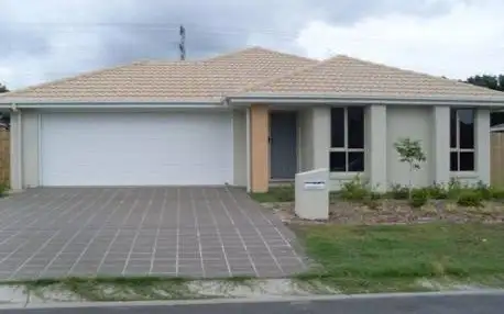 27 Peggy Cr, Redbank Plains QLD 4301