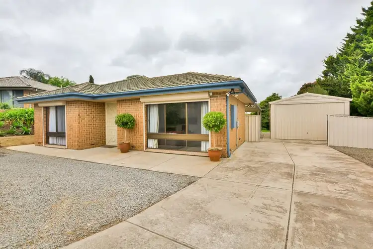 16 Hele Crescent, Trott Park SA 5158