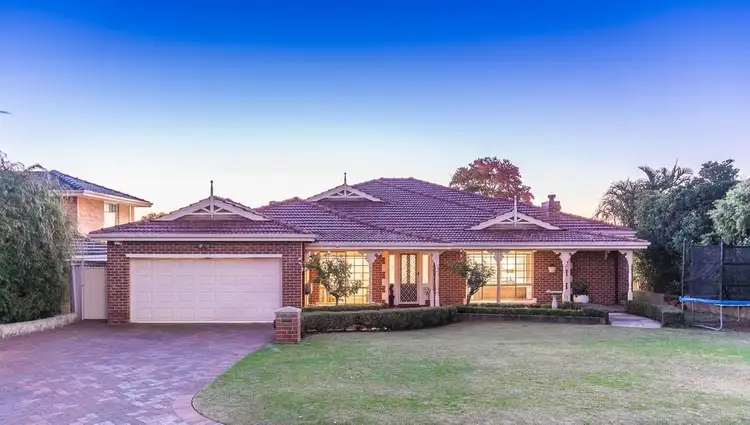 21 Lucraft Gardens, Winthrop WA 6150