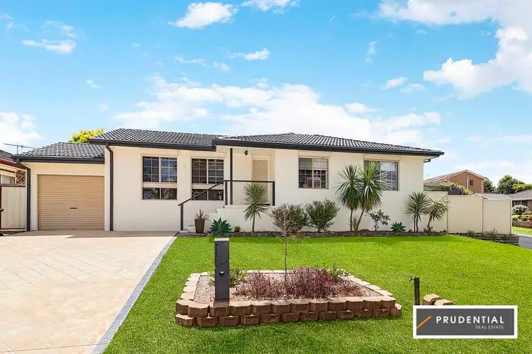 1 Japura Place, Kearns NSW 2558