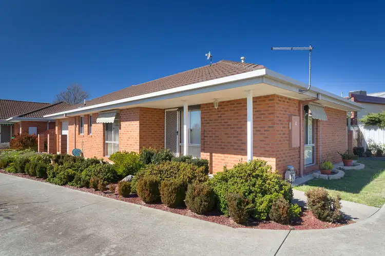 Main view of Homely house listing, 1/12 Raven Court, Wodonga VIC 3690
