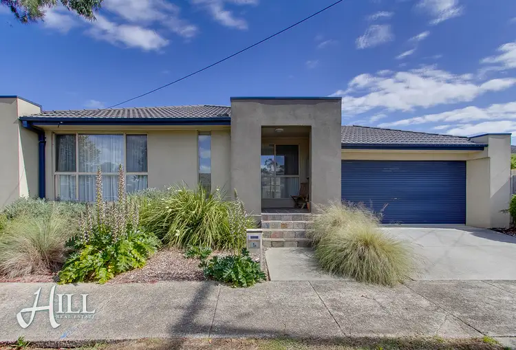 1A The Ridge, Knoxfield VIC 3180