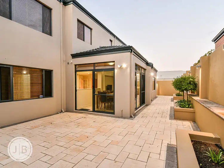 Fourth view of Homely house listing, 10 McNess Glade, Salter Point WA 6152