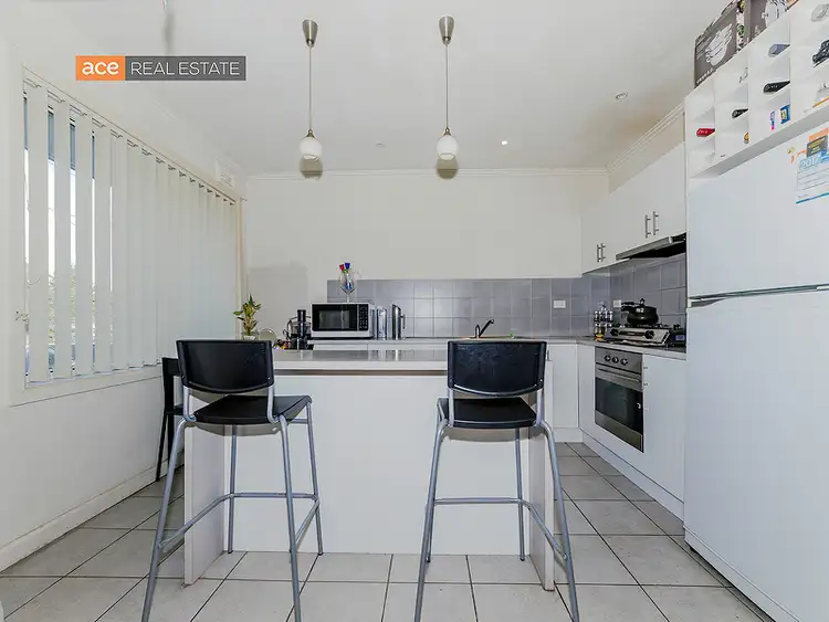 Seventh view of Homely house listing, 8 Studley Court, Laverton VIC 3028