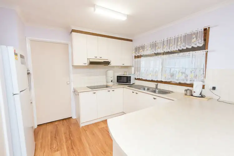 Fourth view of Homely house listing, 5 Pearse Court, Mildura VIC 3500