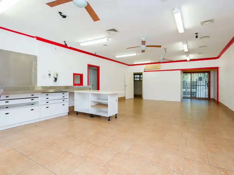263 Wardoo Street, Southport QLD 4215