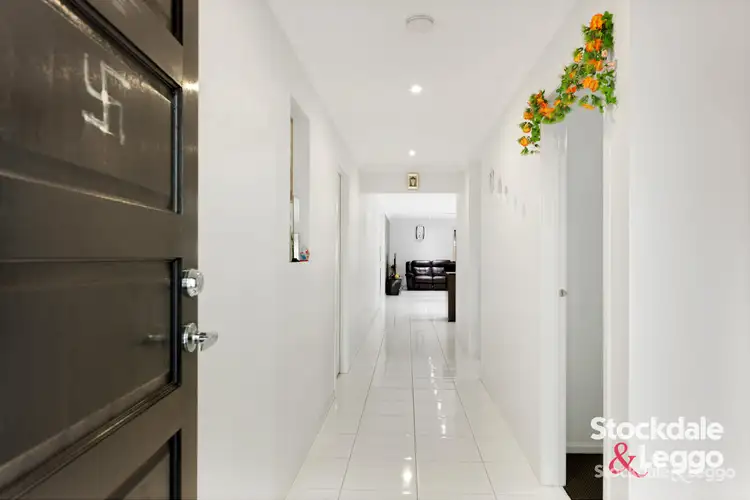 Second view of Homely house listing, 5 Bracken Close, Tarneit VIC 3029