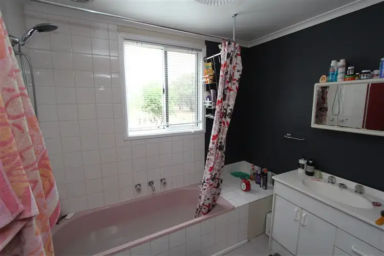 Sixth view of Homely house listing, 56 Louise Court, Haddon VIC 3351